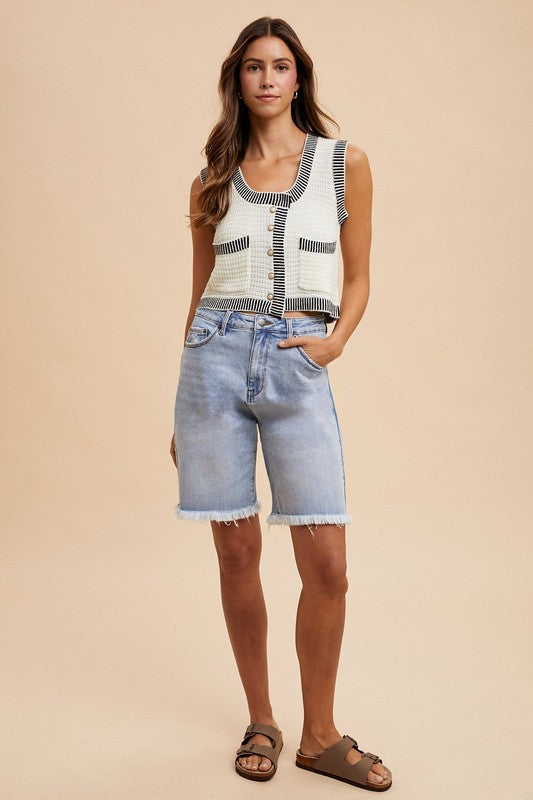 Contrast Rib Detail Textured Sweater Vest