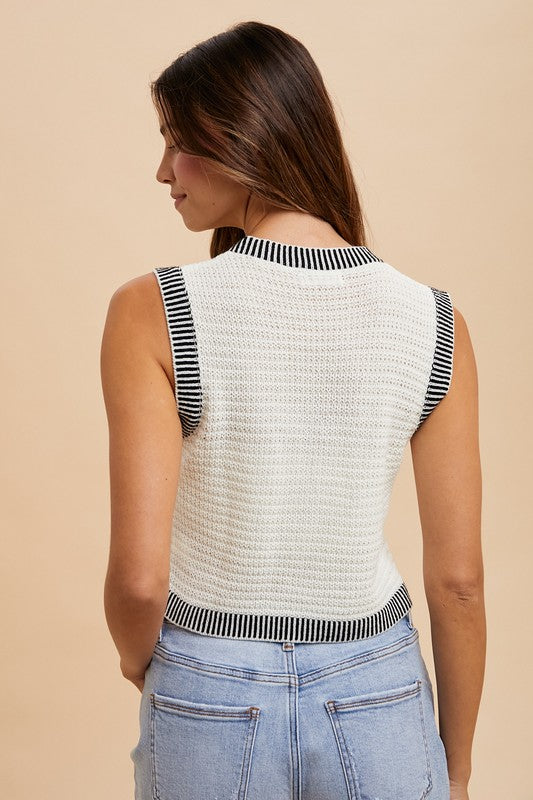 Contrast Rib Detail Textured Sweater Vest
