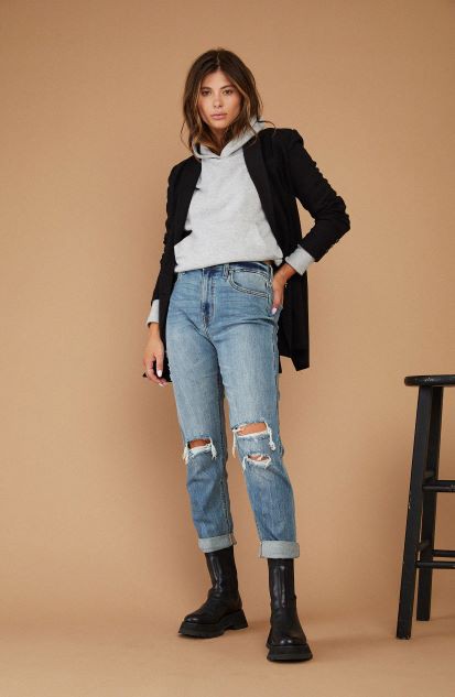 *< Rocky High Rise Boyfriend Jean