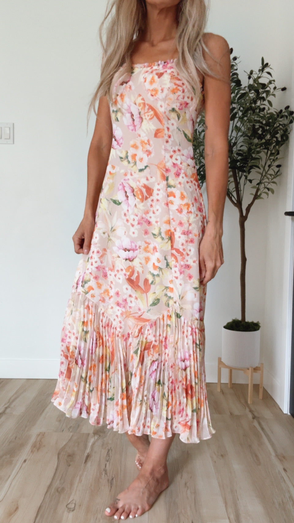 Spaghetti Strap Pleated Hem Midi Dress