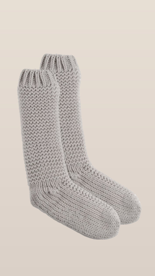 ^< Chunky Knit Lounge Socks Grey