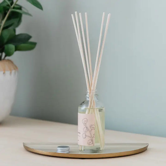 Ruffled Linen | Reed Diffuser