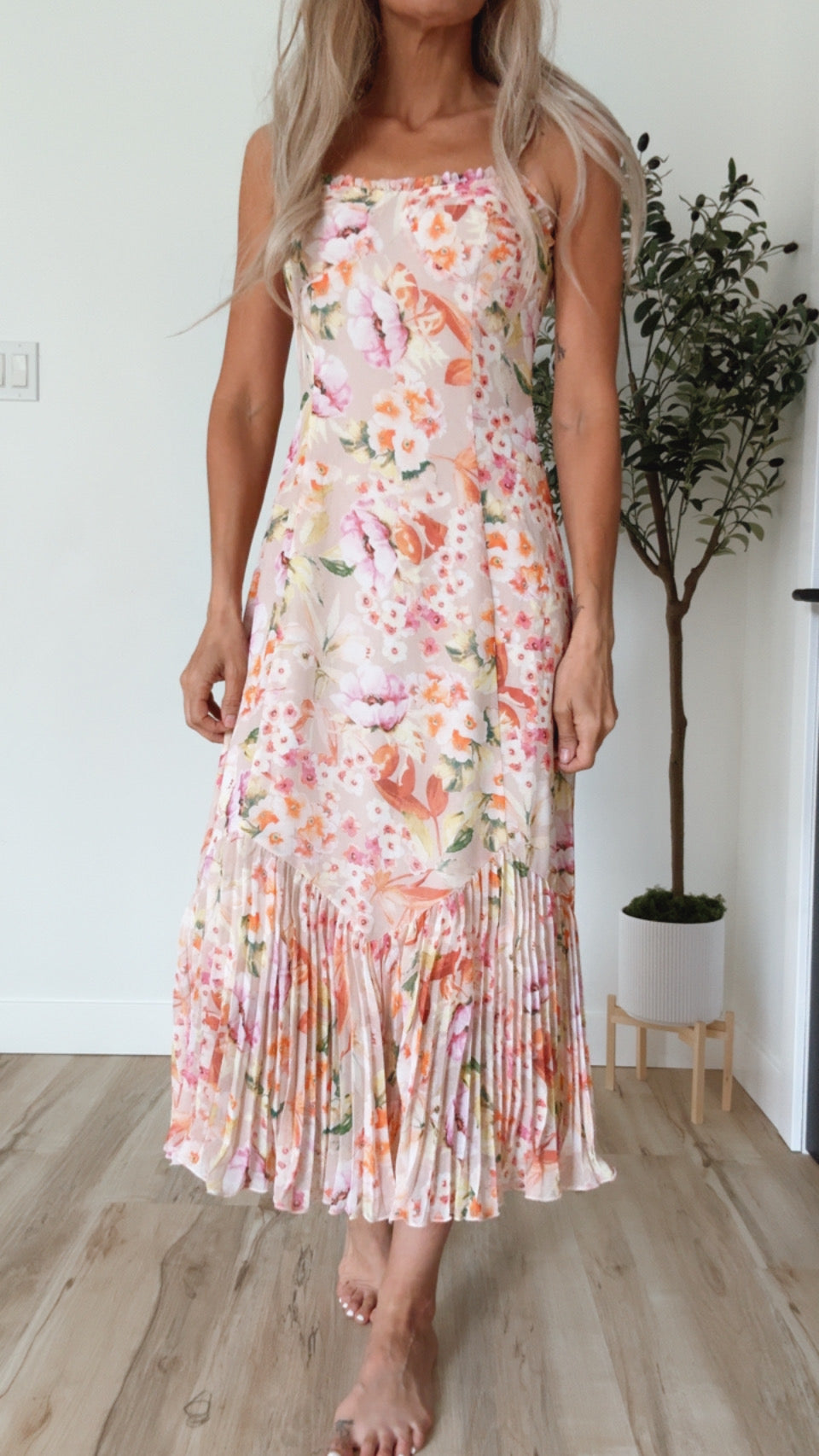 Spaghetti Strap Pleated Hem Midi Dress